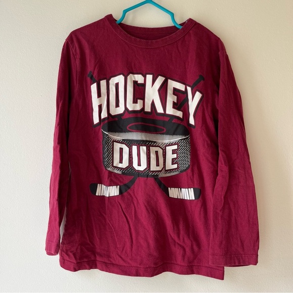 The Children's Place Other - 🌼 5/$25 The Children’s Place Boys Long Sleeve Hockey Dude Graphic Tee 7/8 Sports